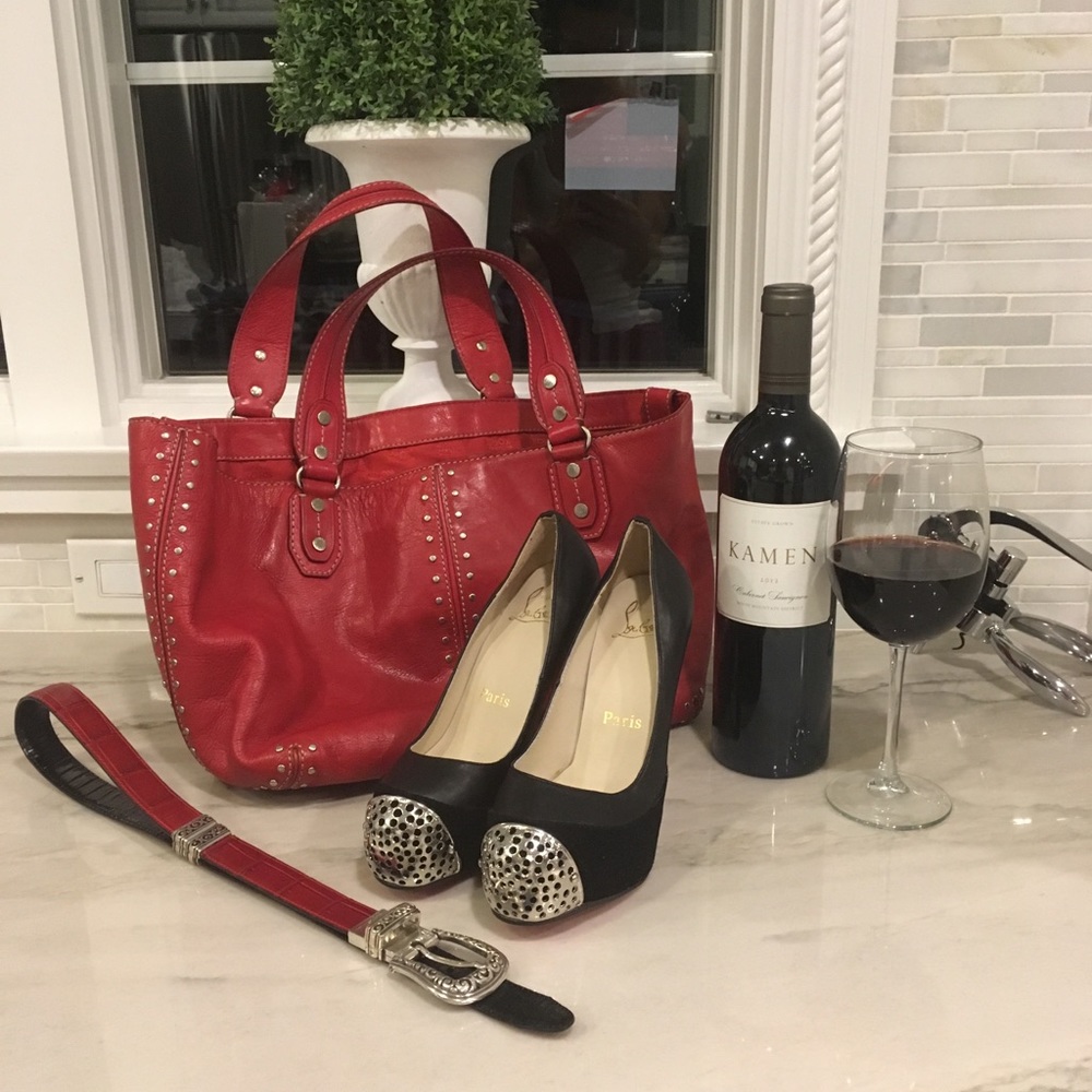 Meet your Posher, Ily